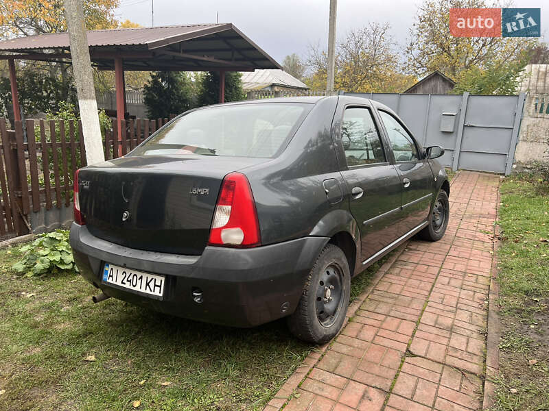 Седан Dacia Logan 2008 в Бобровиці