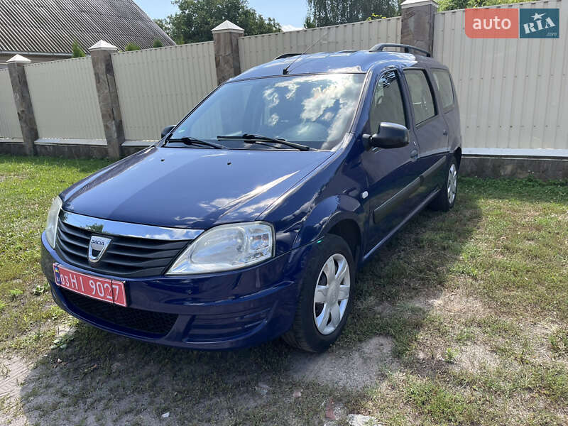 Седан Dacia Logan 2009 в Ахтырке
