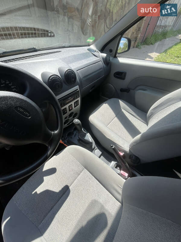 Седан Dacia Logan 2009 в Ахтырке