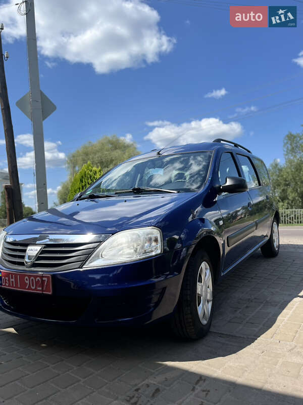 Седан Dacia Logan 2009 в Ахтырке