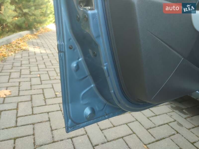 Седан Dacia Logan 2008 в Золочеві фото 39 Седан Dacia Logan 2008 в Золочеві