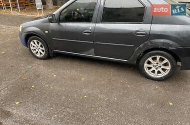 Седан Dacia Logan 2006 в  фото 3 Седан Dacia Logan 2006 в