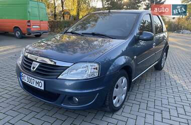 Седан Dacia Logan 2008 в Золочеві