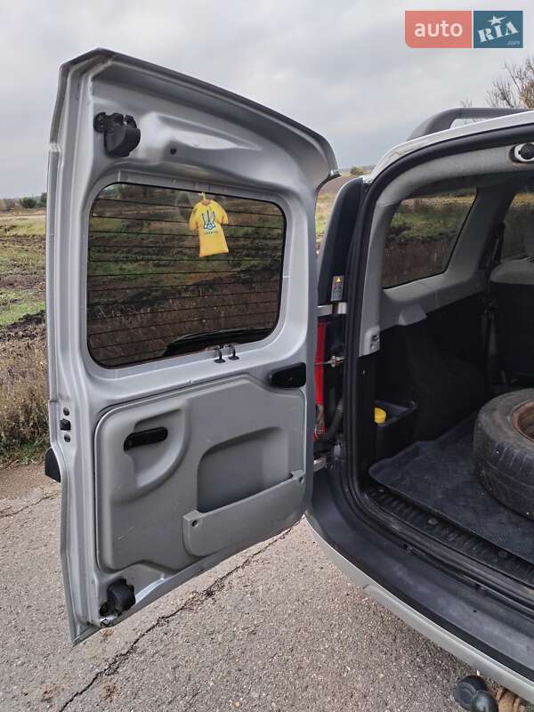 Седан Dacia Logan 2008 в Золотоноше