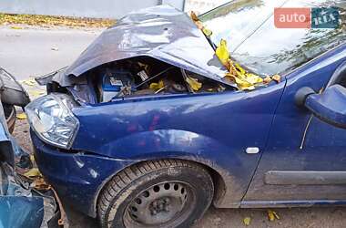 Седан Dacia Logan 2009 в Києві