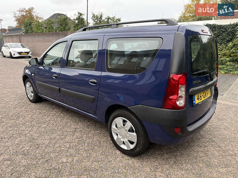 Седан Dacia Logan 2008 в Ровно