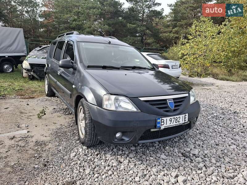 Седан Dacia Logan 2007 в Кам'янському