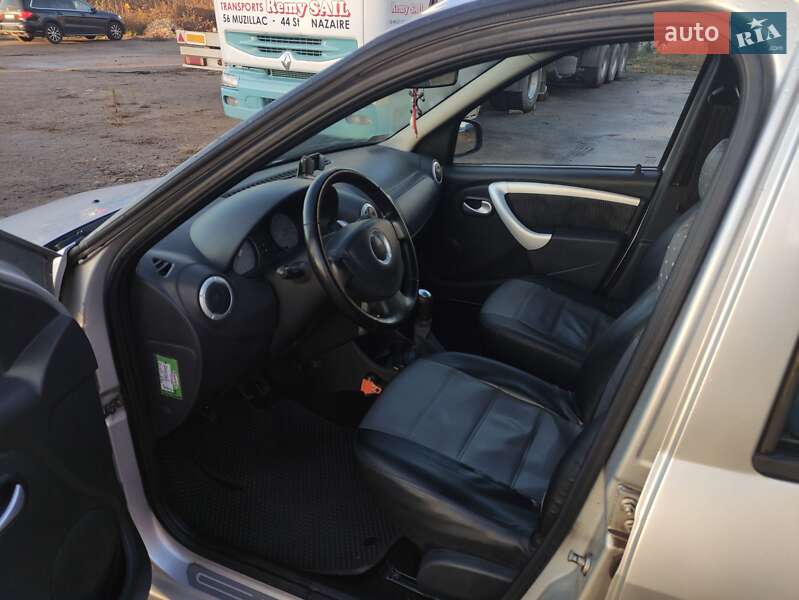 Седан Dacia Logan 2009 в Прилуках фото 3 Седан Dacia Logan 2009 в Прилуках