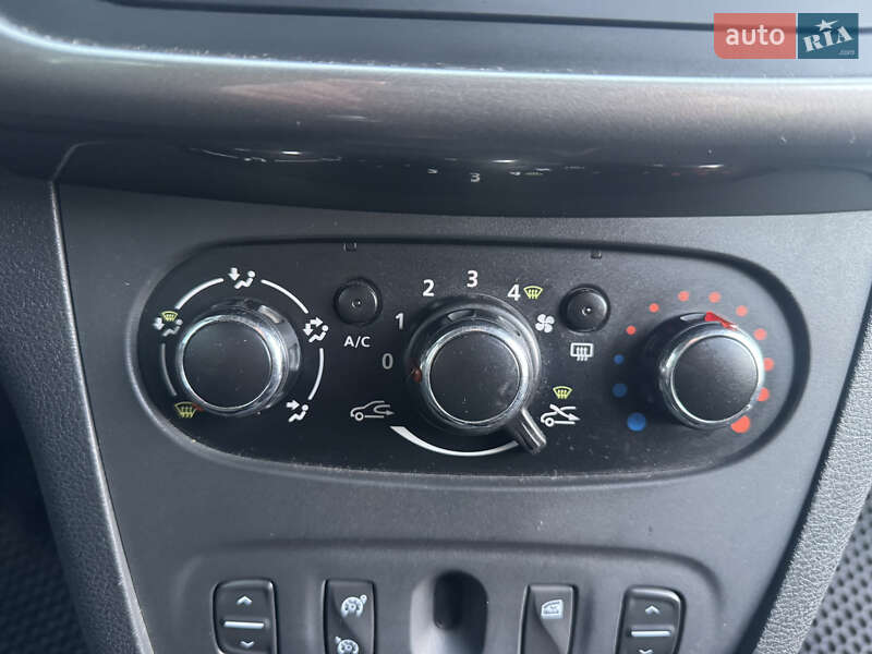 Седан Dacia Logan 2015 в Хмельницком