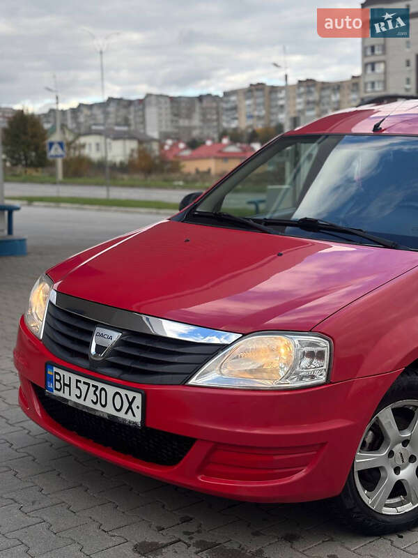 Седан Dacia Logan 2009 в Хмельницком