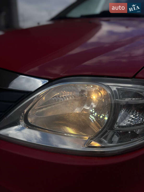 Седан Dacia Logan 2009 в Хмельницком