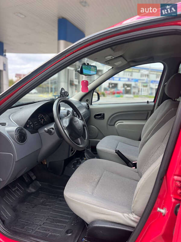 Седан Dacia Logan 2009 в Хмельницком