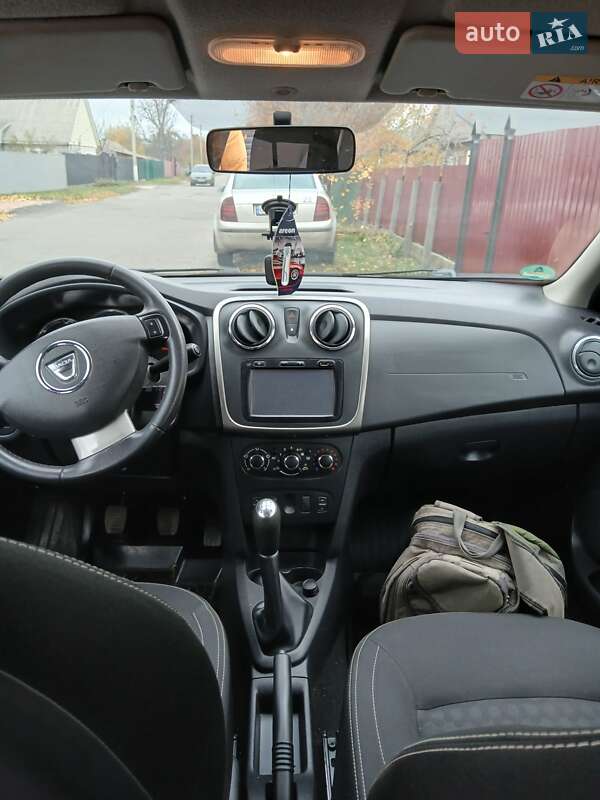 Седан Dacia Logan 2014 в Черкассах