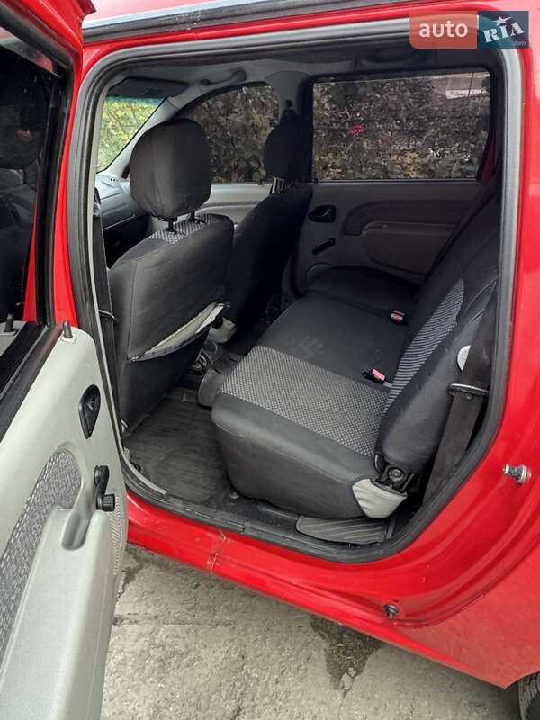 Седан Dacia Logan 2008 в Дніпрі фото 11 Седан Dacia Logan 2008 в Дніпрі