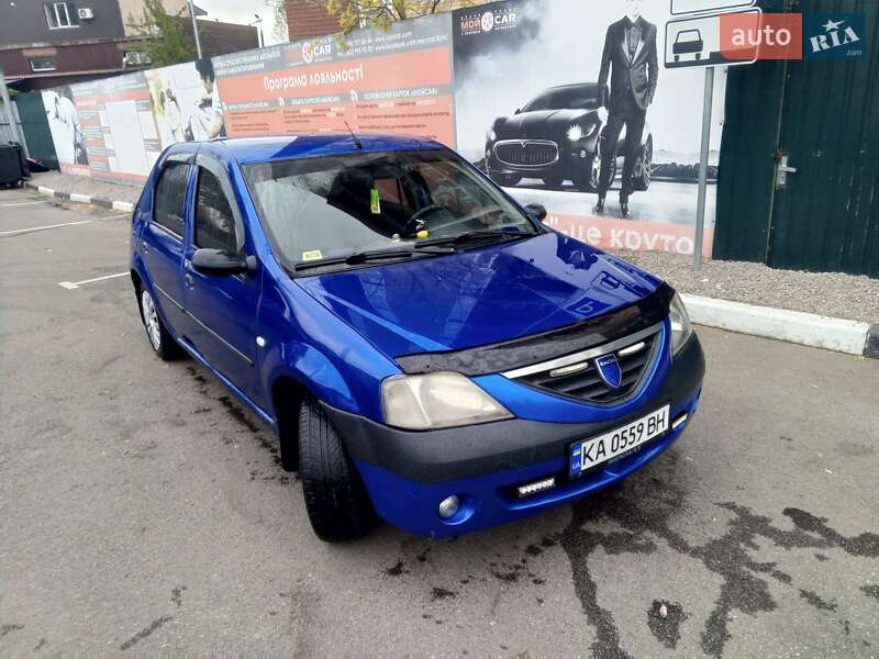 Седан Dacia Logan 2006 в Киеве