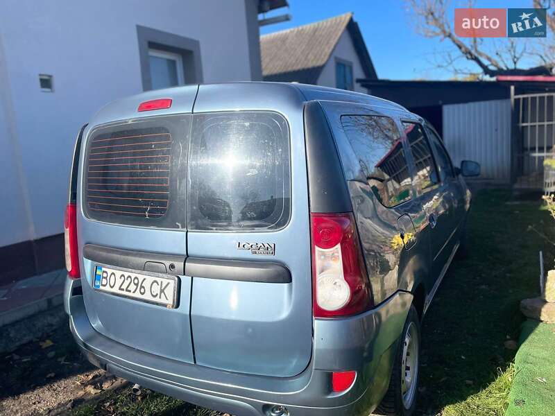 Седан Dacia Logan 2008 в Тернополі