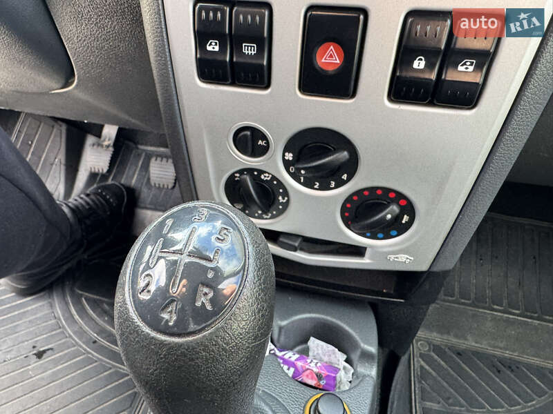 Седан Dacia Logan 2008 в Хмельницком