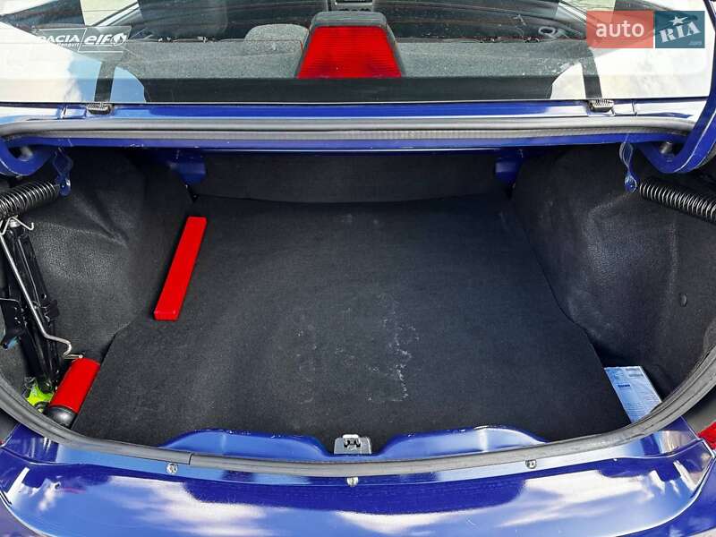 Седан Dacia Logan 2009 в Луцке