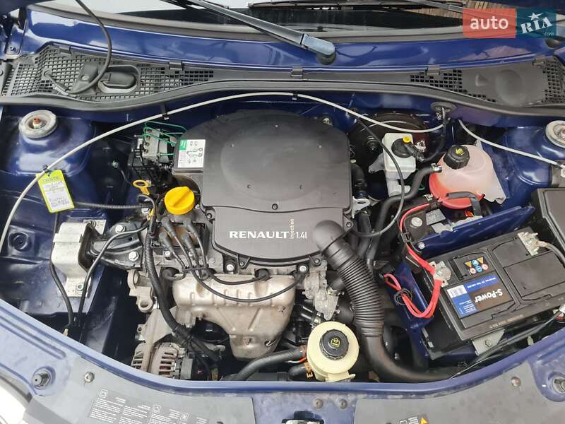 Седан Dacia Logan 2009 в Луцке