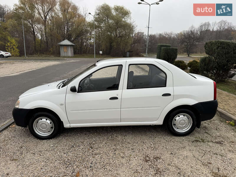 Седан Dacia Logan 2005 в Дніпрі