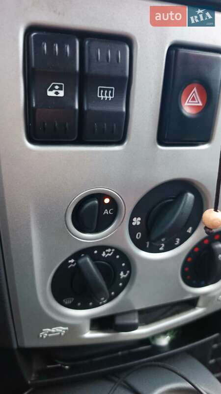 Седан Dacia Logan 2008 в Миргороде фото 5 Седан Dacia Logan 2008 в Миргороде