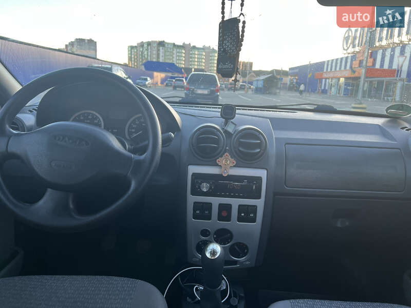 Седан Dacia Logan 2007 в Калуші