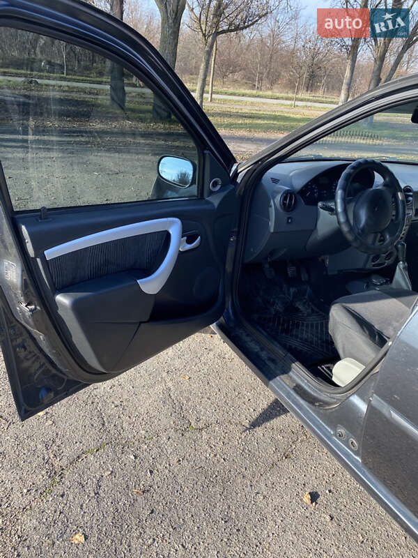 Седан Dacia Logan 2008 в Запорожье