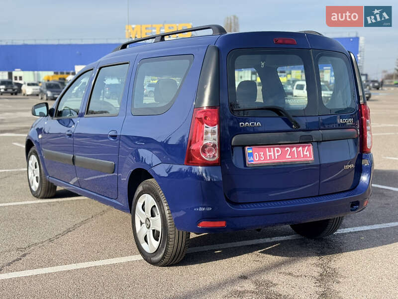 Седан Dacia Logan 2009 в Киеве