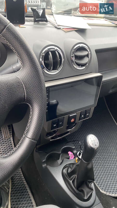 Седан Dacia Logan 2005 в Харькове фото 19 Седан Dacia Logan 2005 в Харькове