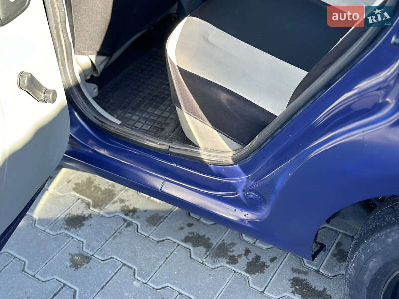 Седан Dacia Logan 2005 в Львове фото 23 Седан Dacia Logan 2005 в Львове