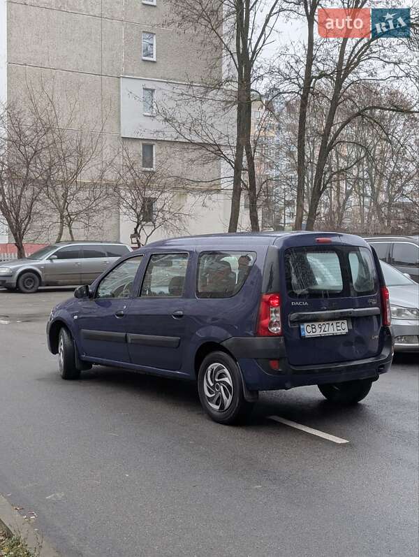 Седан Dacia Logan 2008 в Чернигове