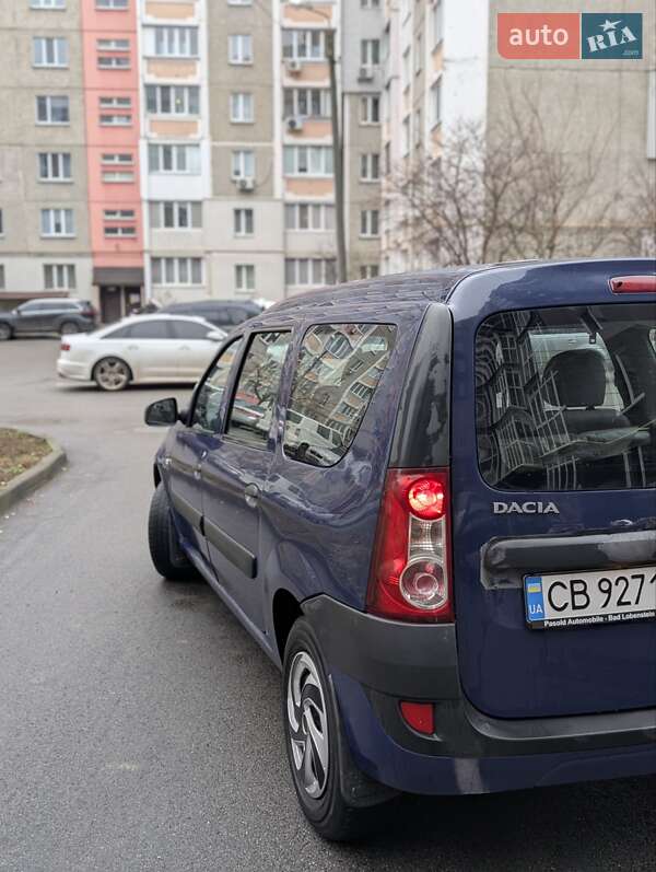 Седан Dacia Logan 2008 в Чернигове