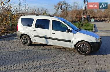 Седан Dacia Logan 2011 в Жмеринке