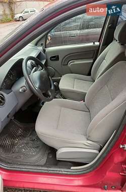 Седан Dacia Logan 2008 в Українці