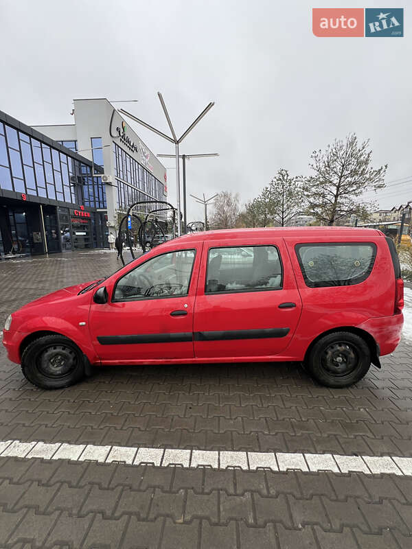 Седан Dacia Logan 2009 в Ровно