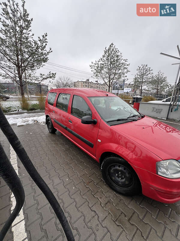 Седан Dacia Logan 2009 в Ровно