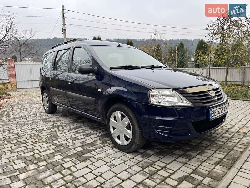 Седан Dacia Logan 2011 в Могилев-Подольске