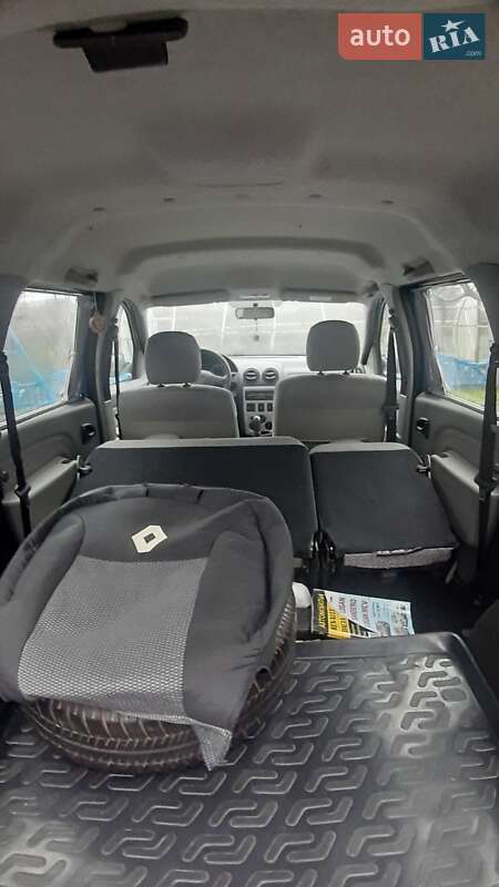 Седан Dacia Logan 2006 в Бердичеве