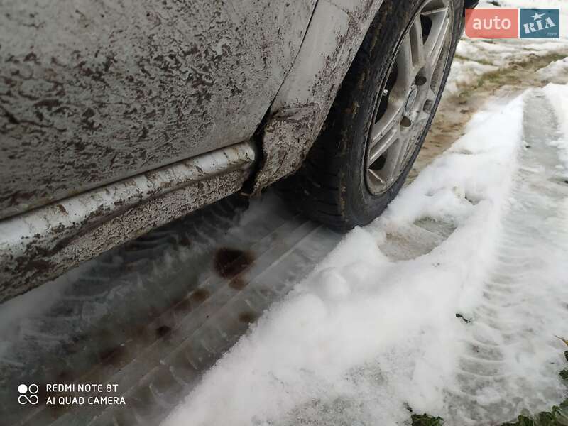 Седан Dacia Logan 2007 в Львове