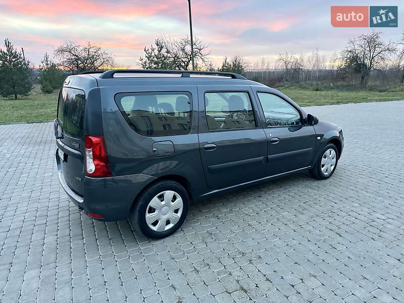 Седан Dacia Logan 2009 в Теплике