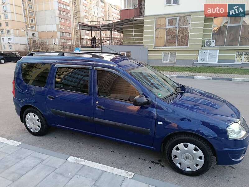Седан Dacia Logan 2009 в Песочине