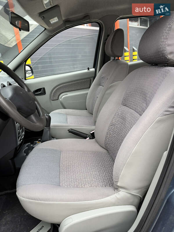 Седан Dacia Logan 2007 в Самборі фото 59 Седан Dacia Logan 2007 в Самборі