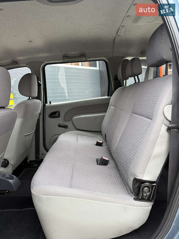 Седан Dacia Logan 2007 в Самборі фото 63 Седан Dacia Logan 2007 в Самборі