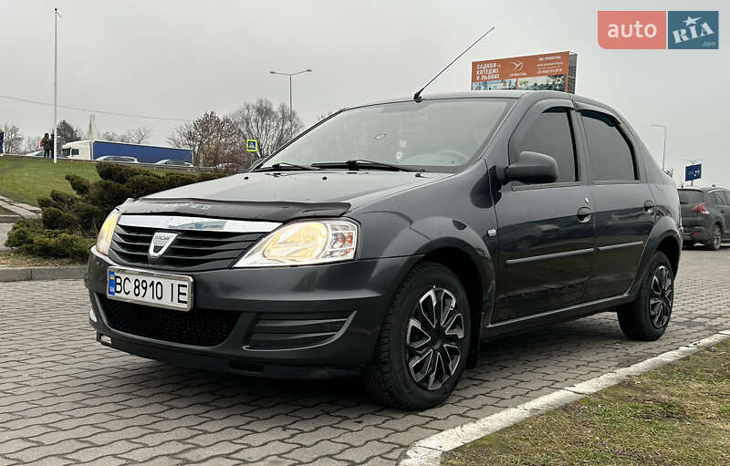 Dacia Logan 2011