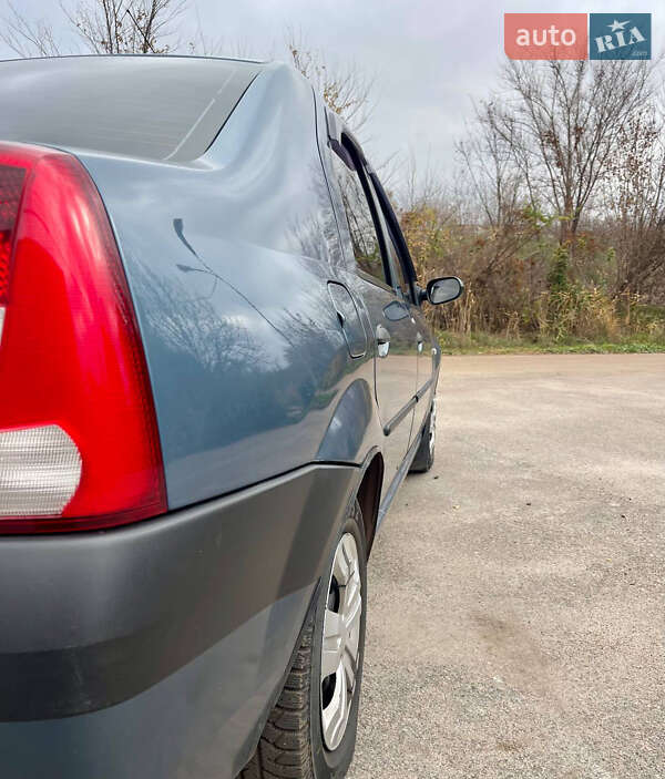 Седан Dacia Logan 2008 в Кривому Розі