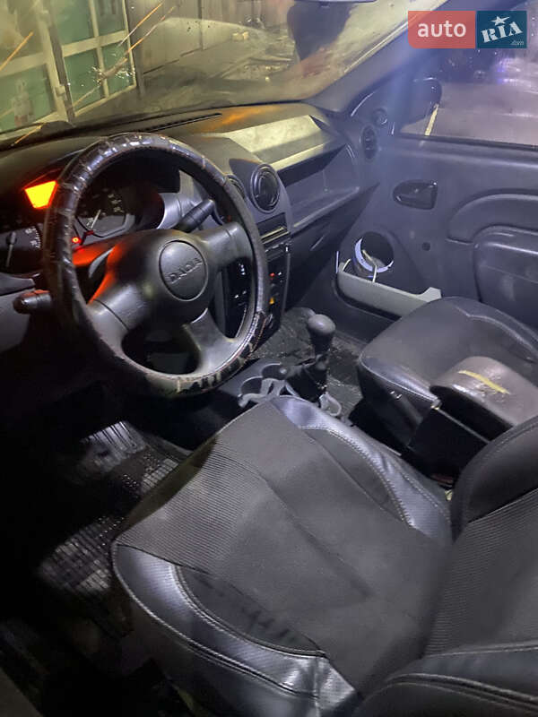 Седан Dacia Logan 2005 в Днепре фото 21 Седан Dacia Logan 2005 в Днепре
