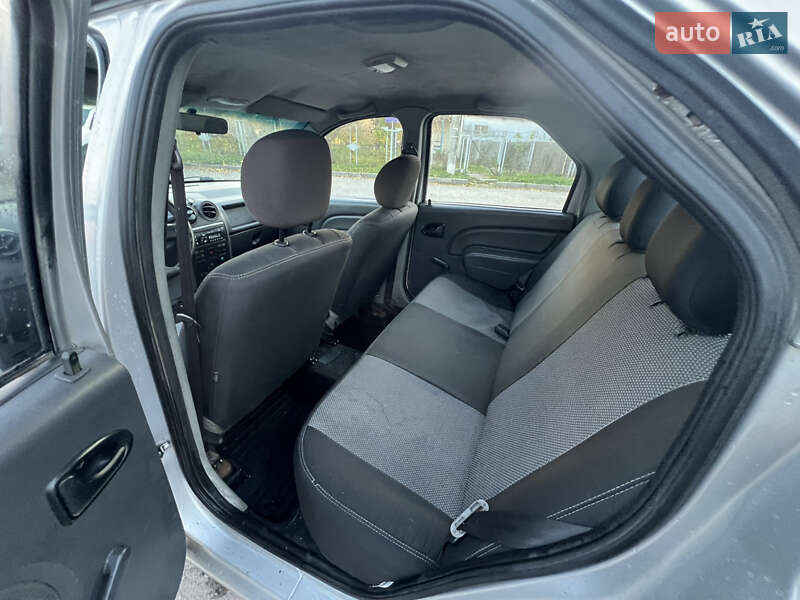 Седан Dacia Logan 2007 в Білій Церкві фото 9 Седан Dacia Logan 2007 в Білій Церкві