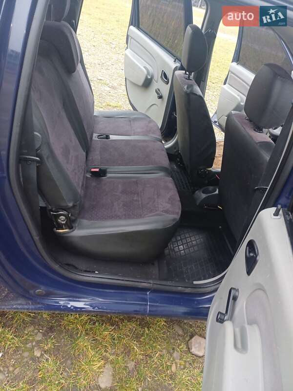 Седан Dacia Logan 2011 в Тернополе фото 10 Седан Dacia Logan 2011 в Тернополе