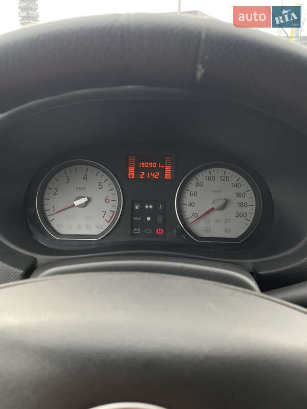 Седан Dacia Logan 2009 в Луцке фото 6 Седан Dacia Logan 2009 в Луцке