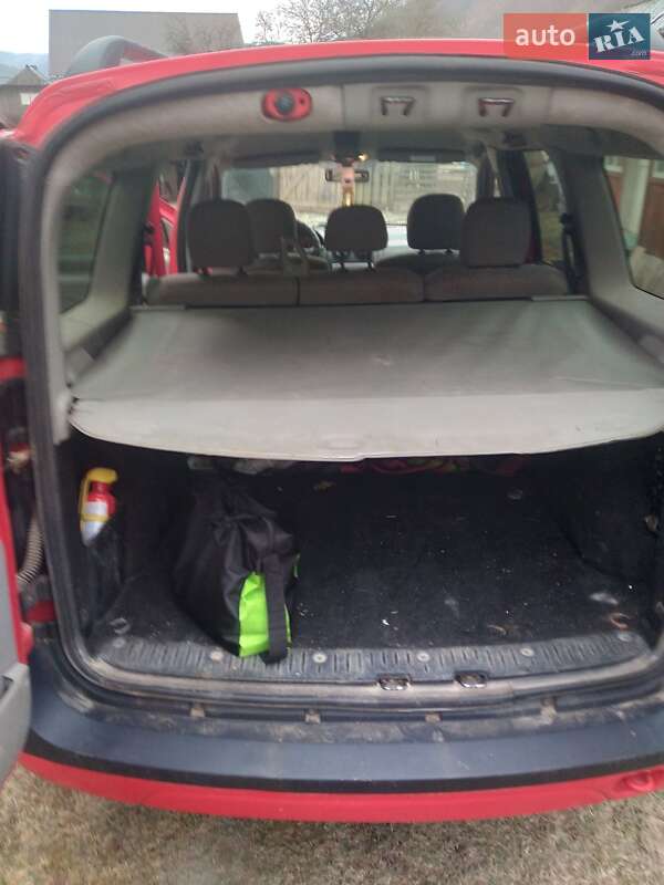 Седан Dacia Logan 2007 в Межгорье